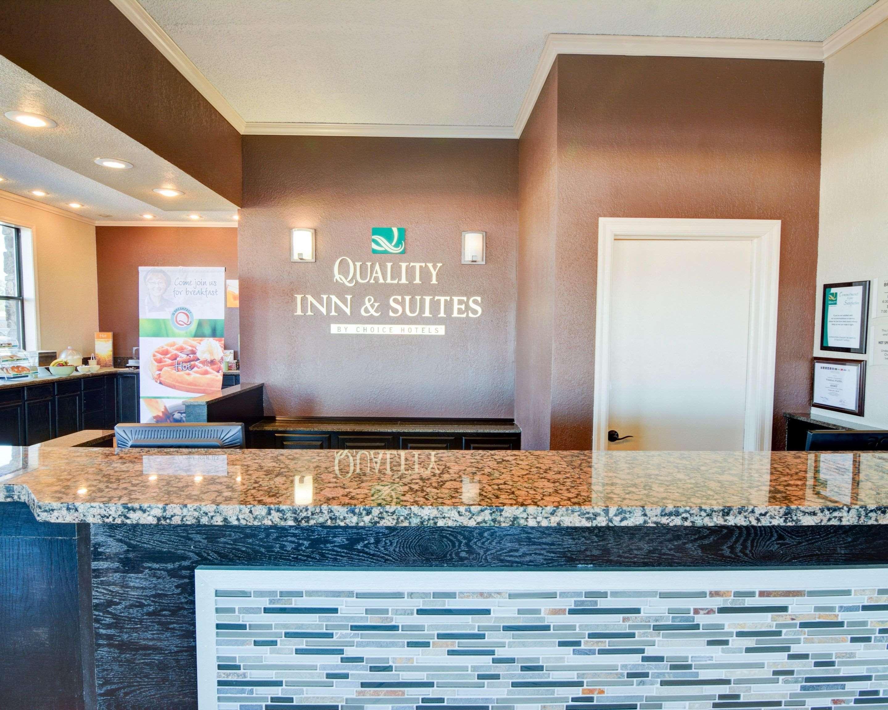 Quality Inn & Suites Hot Springs-Lake Hamilton Exterior foto